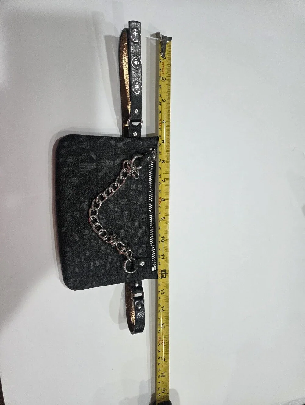 NWOT Michael Kors Logo Chain Belt Bag Black /gray Monogram With Silver Chain